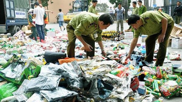 Hang-gia-hang-nhai-vi-pham-quyen-so-huu-tri-tue-van-dang-dien-ra-thuong-xuyen-tai-Viet-nam