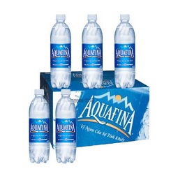 Cach phan biet nuoc uong Aquafina that va gia