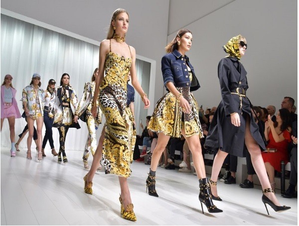 Thoi-trang-Gianni-Versace-doc-dao Thoi-trang-Gianni-Versace-doc-dao