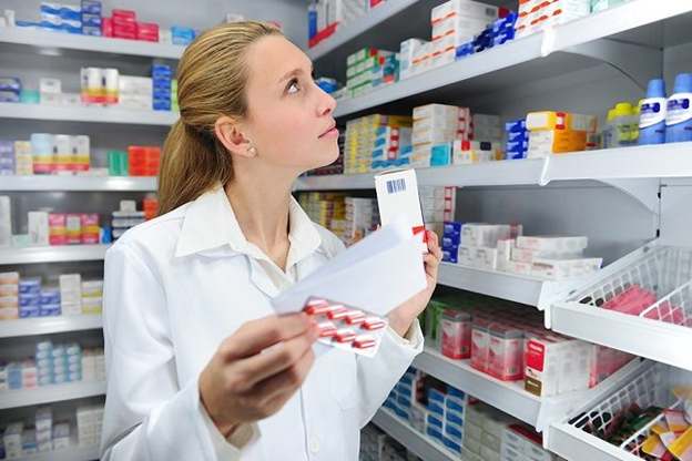 Người tiêu dùng phải hết sức thận trọng trong quá trình mua thuốc 