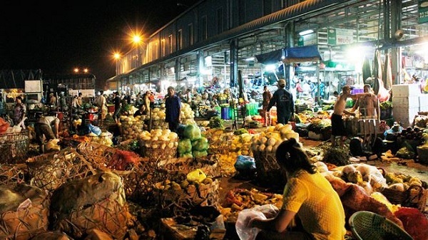 thuc-trang-san-pham-khong-ro-nguon-goc-dien-ra-pho-bien